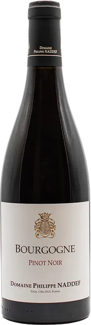 Láhev Bourgogne Côte d’Or Pinot Noir od Domaine Philippe Naddef.